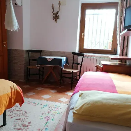 Casa Mary Кьявари